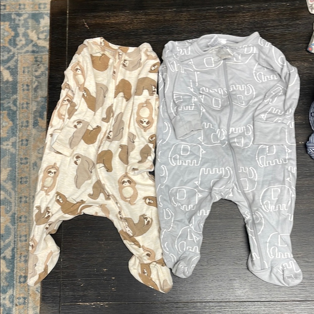 Old Navy Brown and Gray Animal Print Kids Footies